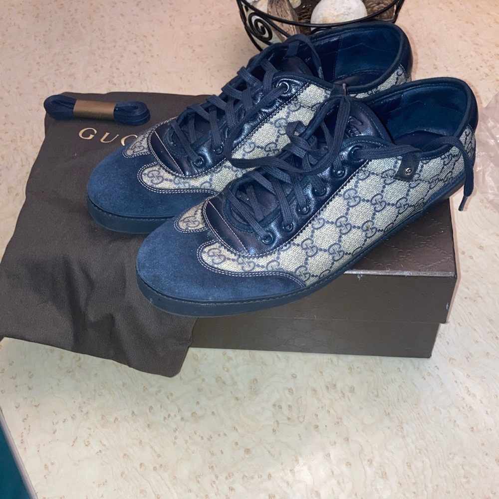 AUTHENTIC GUCCI FNOZO GG SOFT TEK SNEAKERS SIZE -11 MENS
